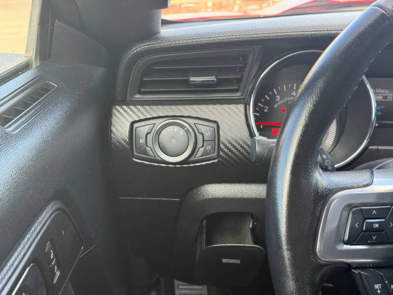 2015 Ford Mustang V6