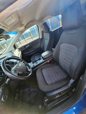 2020 Ford Edge SE