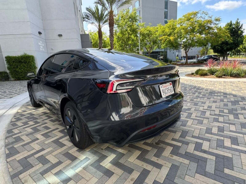 2025 Tesla Model 3 Long Range