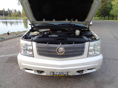2003 Cadillac Escalade
