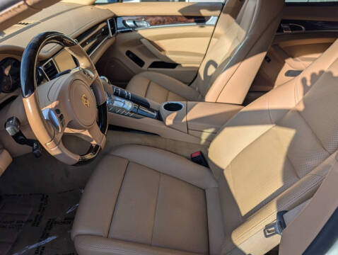 2016 Porsche Panamera S