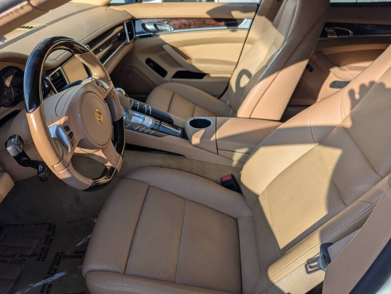 2016 Porsche Panamera S