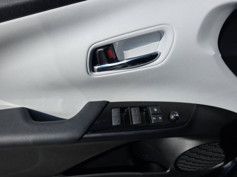 2019 Toyota Prius LE AWD-e