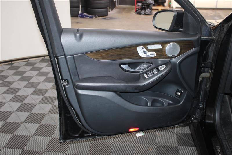 2016 Mercedes-Benz GLC GLC 300