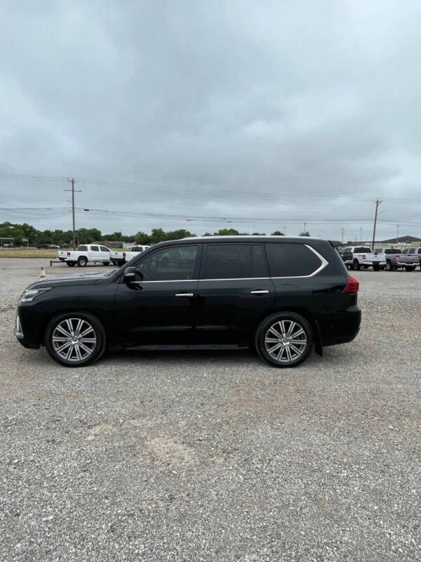 2016 Lexus LX 570