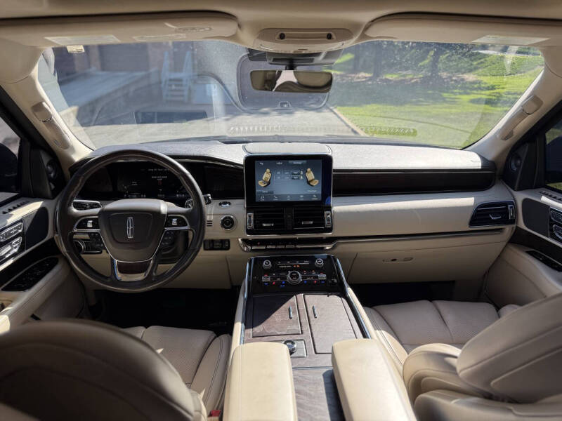 2018 Lincoln Navigator Select