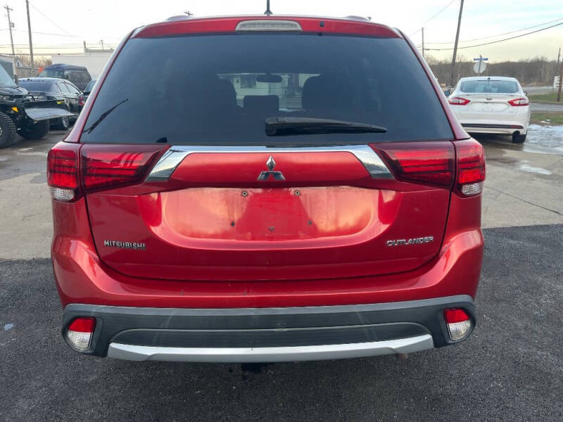 2016 Mitsubishi Outlander ES