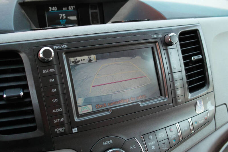 2013 Toyota Sienna