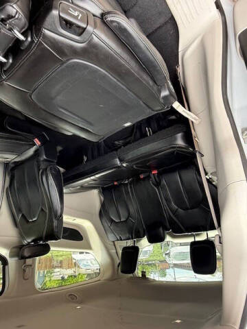 2020 Chrysler Voyager LXi