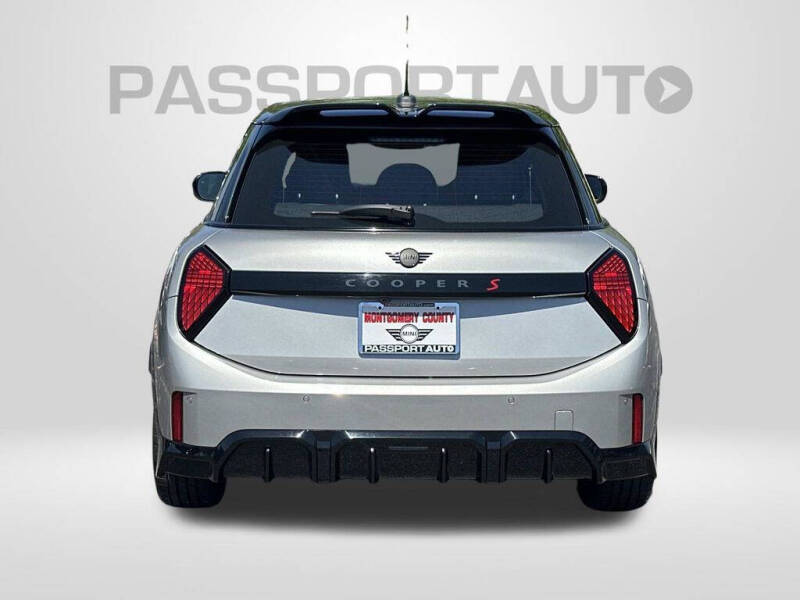 2025 MINI Hardtop 4 Door