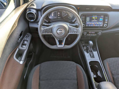 2024 Nissan Kicks SR