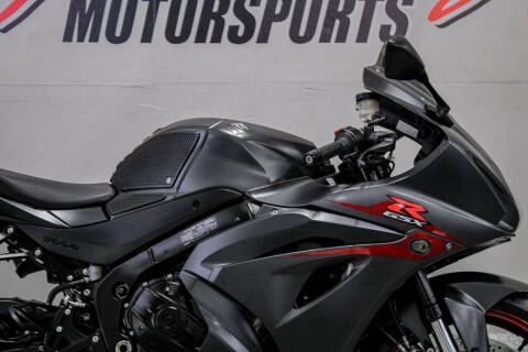 2017 Suzuki GSX-R1000