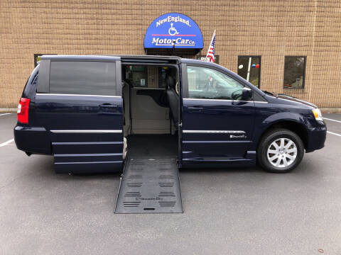 2014 Chrysler Town and Country Touring