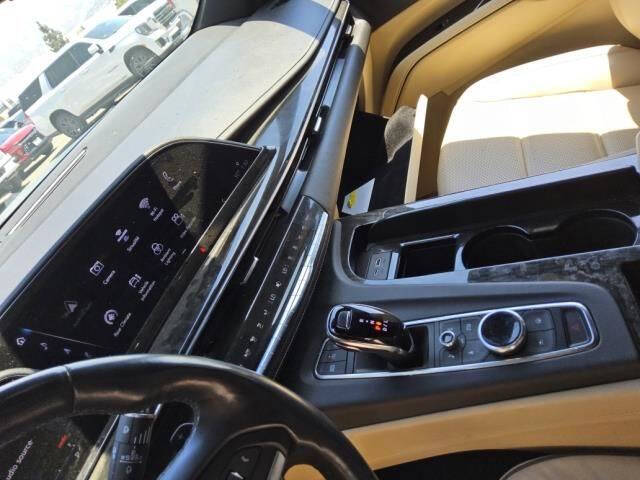 2023 Cadillac Escalade Premium Luxury