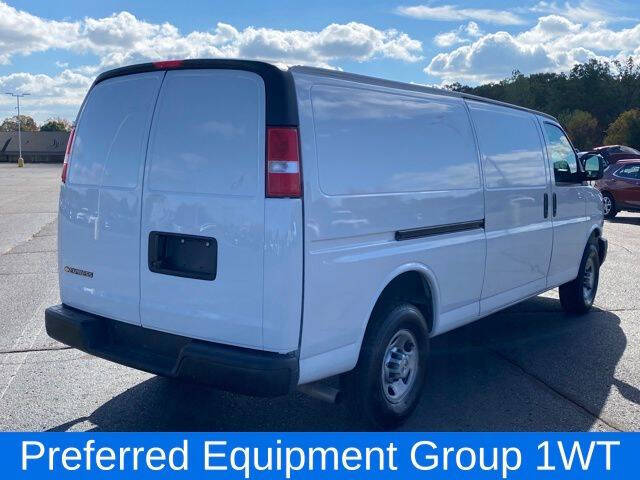 2024 Chevrolet Express 2500