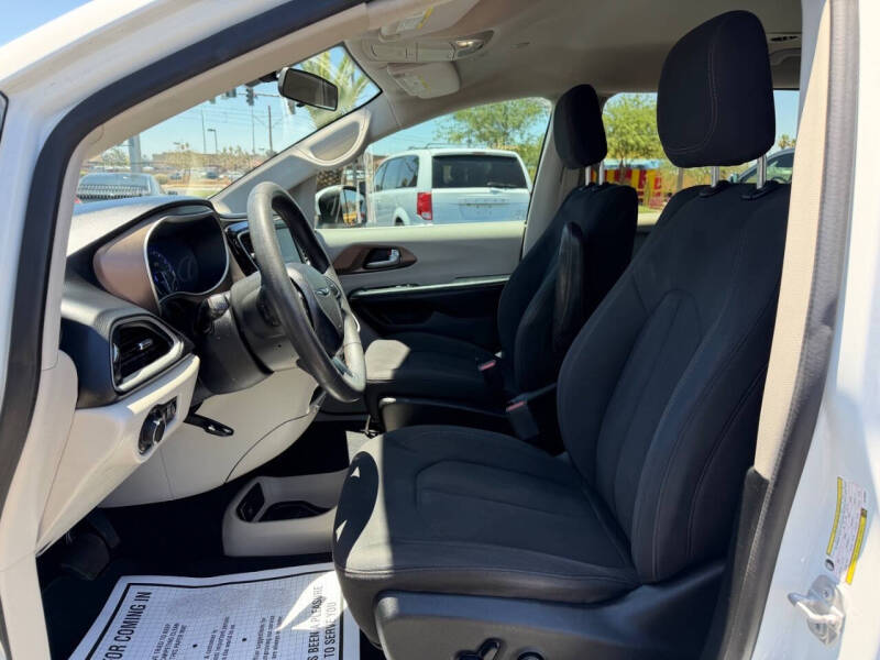 2018 Chrysler Pacifica LX
