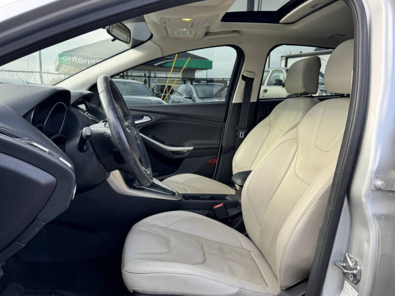 2017 Ford Focus Titanium