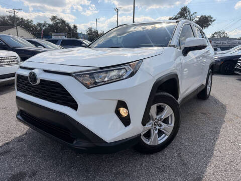 2020 Toyota RAV4 XLE