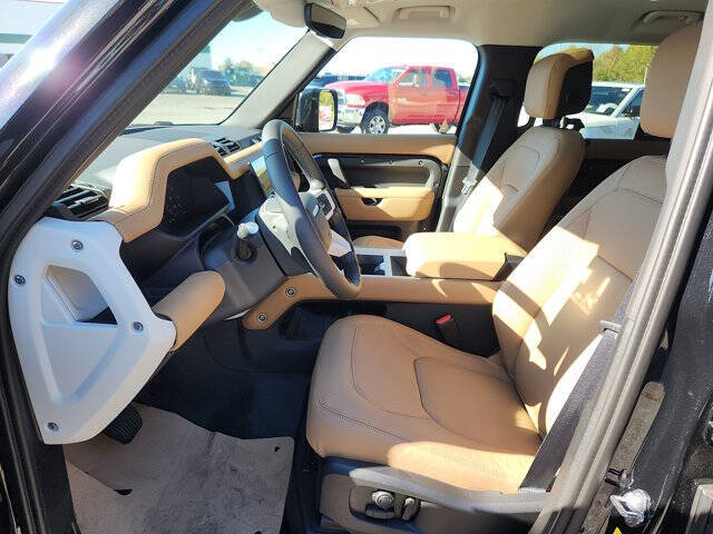 2026 Land Rover Defender 110 P300 S