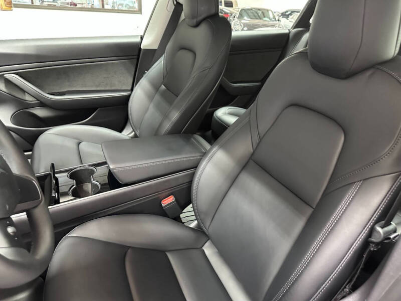 2019 Tesla Model 3 Mid Range