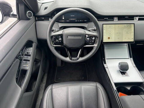 2024 Land Rover Range Rover Evoque P250 S