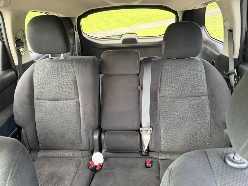 2014 Nissan Pathfinder SV
