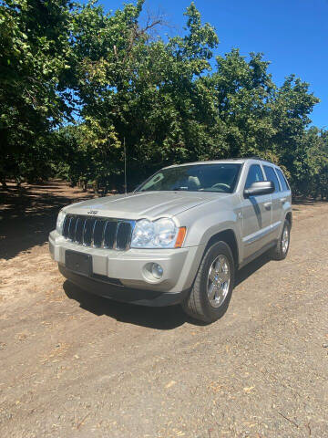 2007 Jeep Grand Cherokee for sale at M AND S CAR SALES LLC in Independence OR