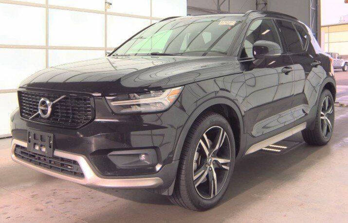 2021 Volvo XC40 R-Design's photo