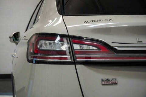 2019 Lincoln Nautilus Select