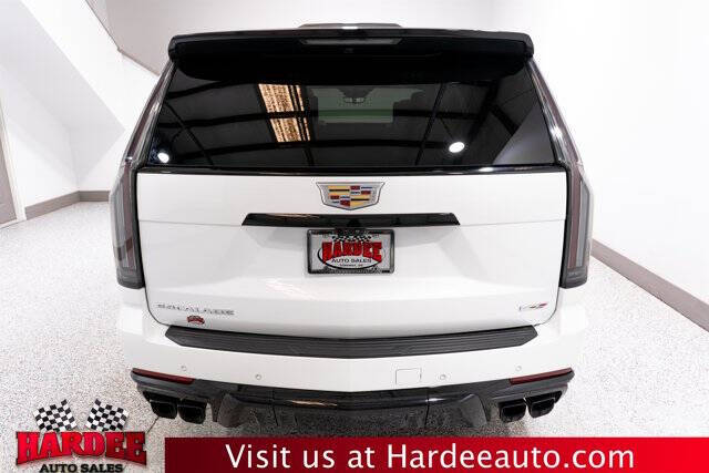 2025 Cadillac Escalade-V