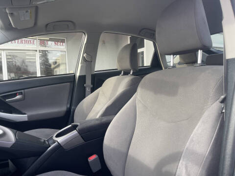 2015 Toyota Prius Two