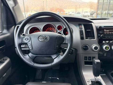 2013 Toyota Sequoia SR5