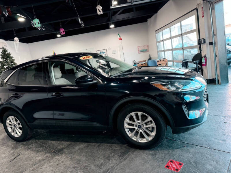 2021 Ford Escape Hybrid SE