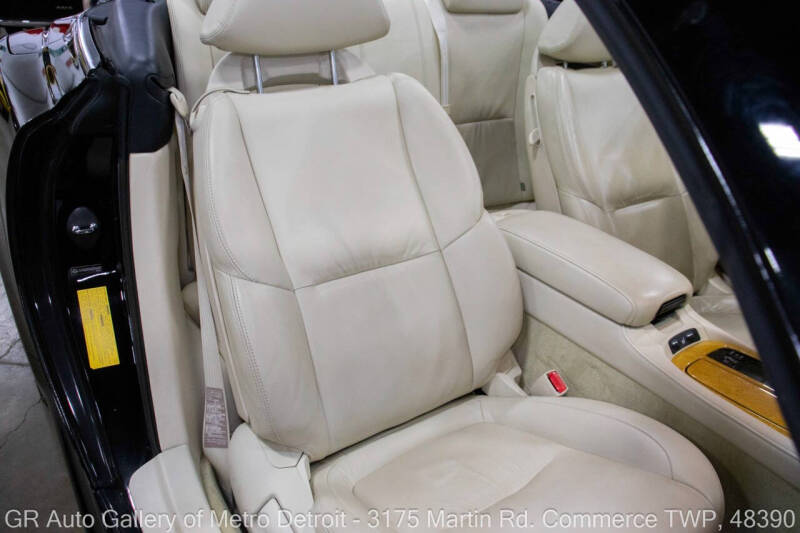 2004 Lexus SC 430