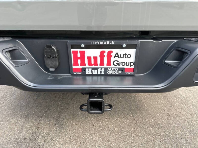 2022 Jeep Gladiator Willys