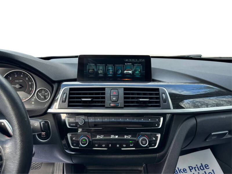 2017 BMW 3 Series 330i xDrive