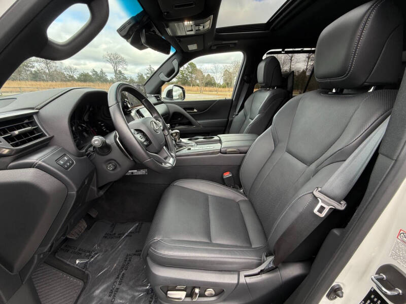 2023 Lexus LX 600 Luxury