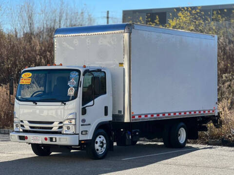 2024 Isuzu NPR-HD
