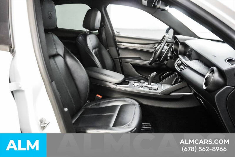 2022 Alfa Romeo Stelvio Sprint