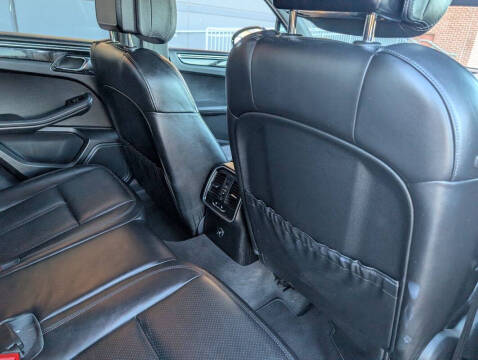 2016 Porsche Macan S