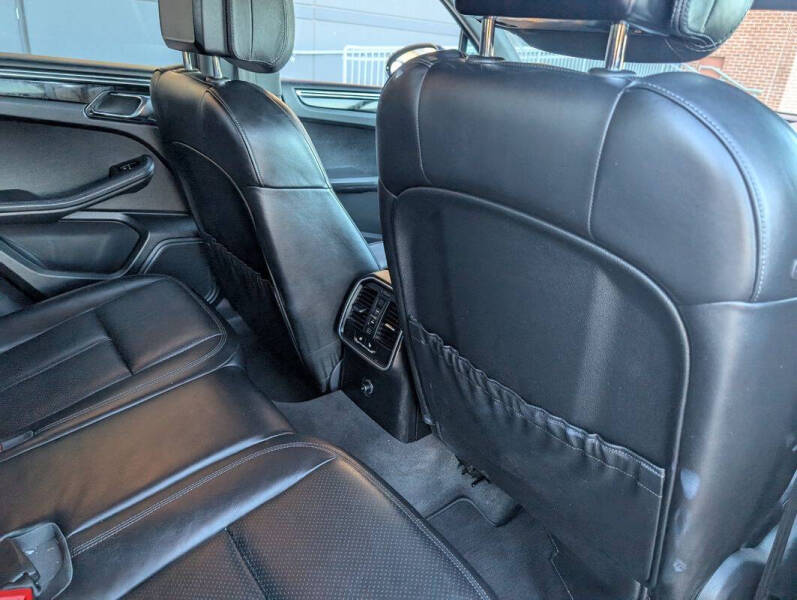 2016 Porsche Macan S