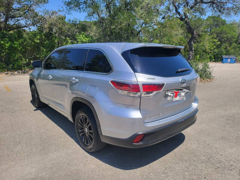 2015 Toyota Highlander LE