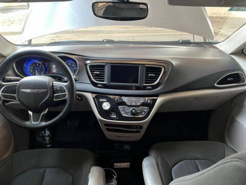 2020 Chrysler Pacifica Touring
