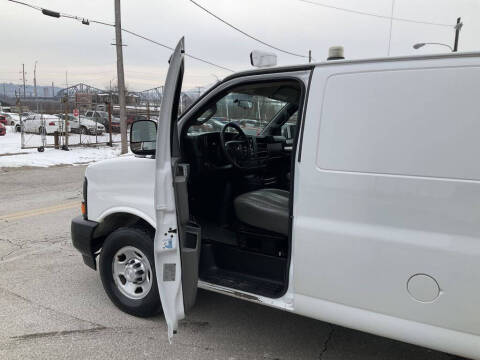 2017 Chevrolet Express 2500