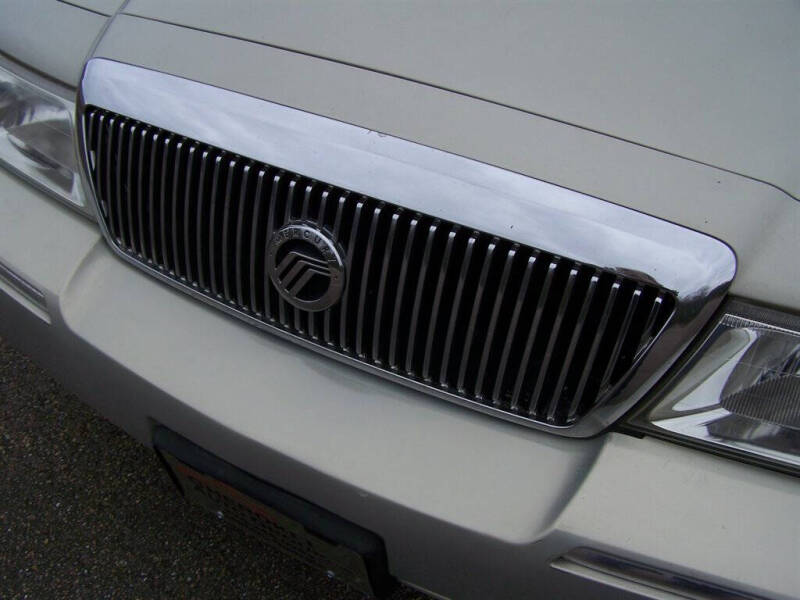 2004 Mercury Grand Marquis GS