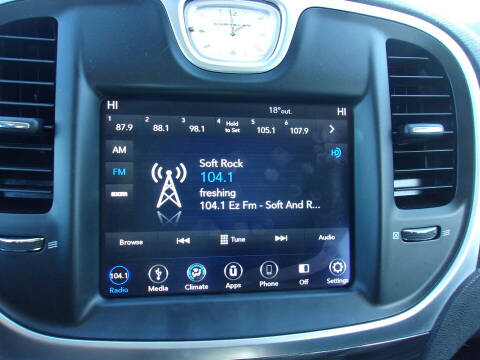 2019 Chrysler 300 Touring