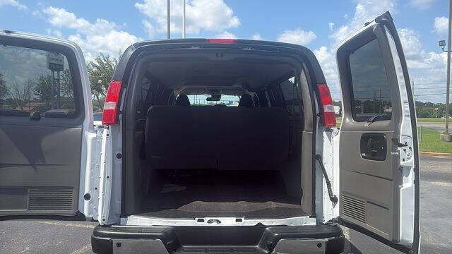 2025 Chevrolet Express LT 3500