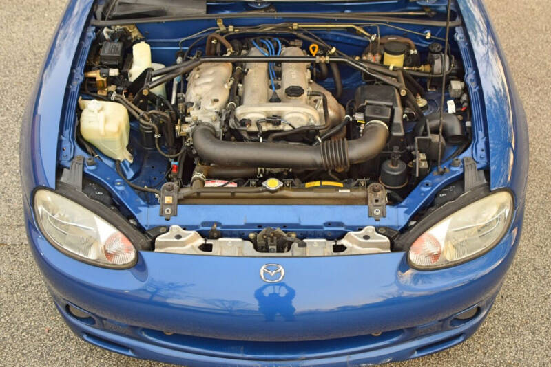 1999 Mazda MX-5 Base photo 40