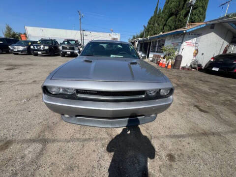 2014 Dodge Challenger for sale at LR AUTO INC in Santa Ana CA