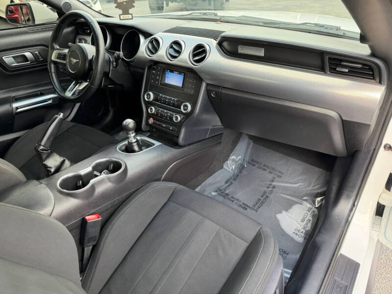 2019 Ford Mustang